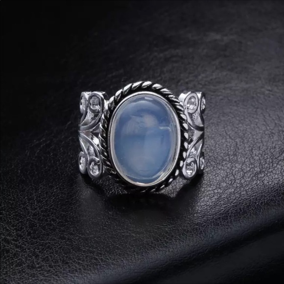 Moonstone 925 Sterling Silver Ring - Picture 2 of 4